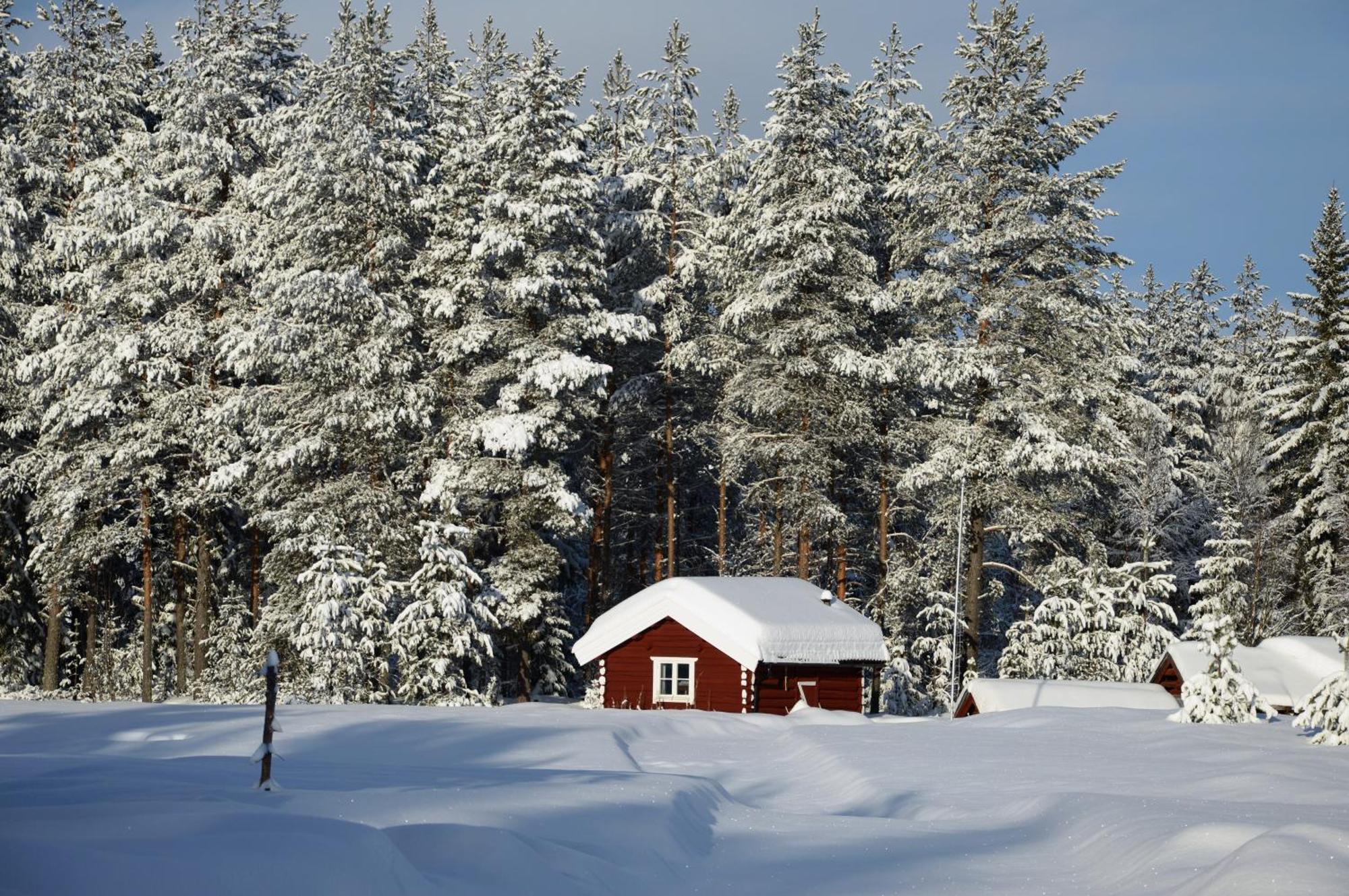 Hytte Anno 1721 Uten Internett, Strom, Vann - Men Med Rodmalt Utedo Ljørdal Buitenkant foto